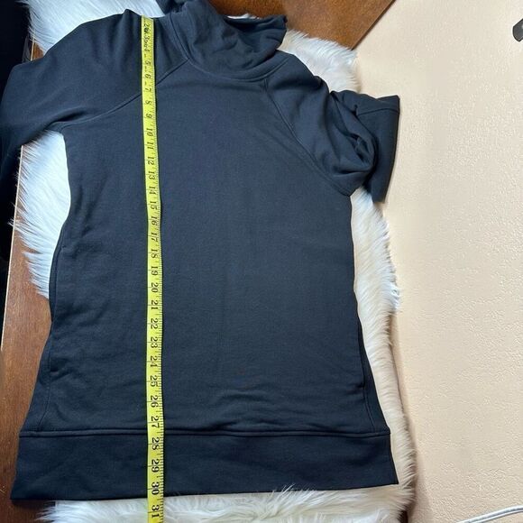 Zaggora Turtleneck Hip Length Sweater Size 10 - Picture 6 of 9